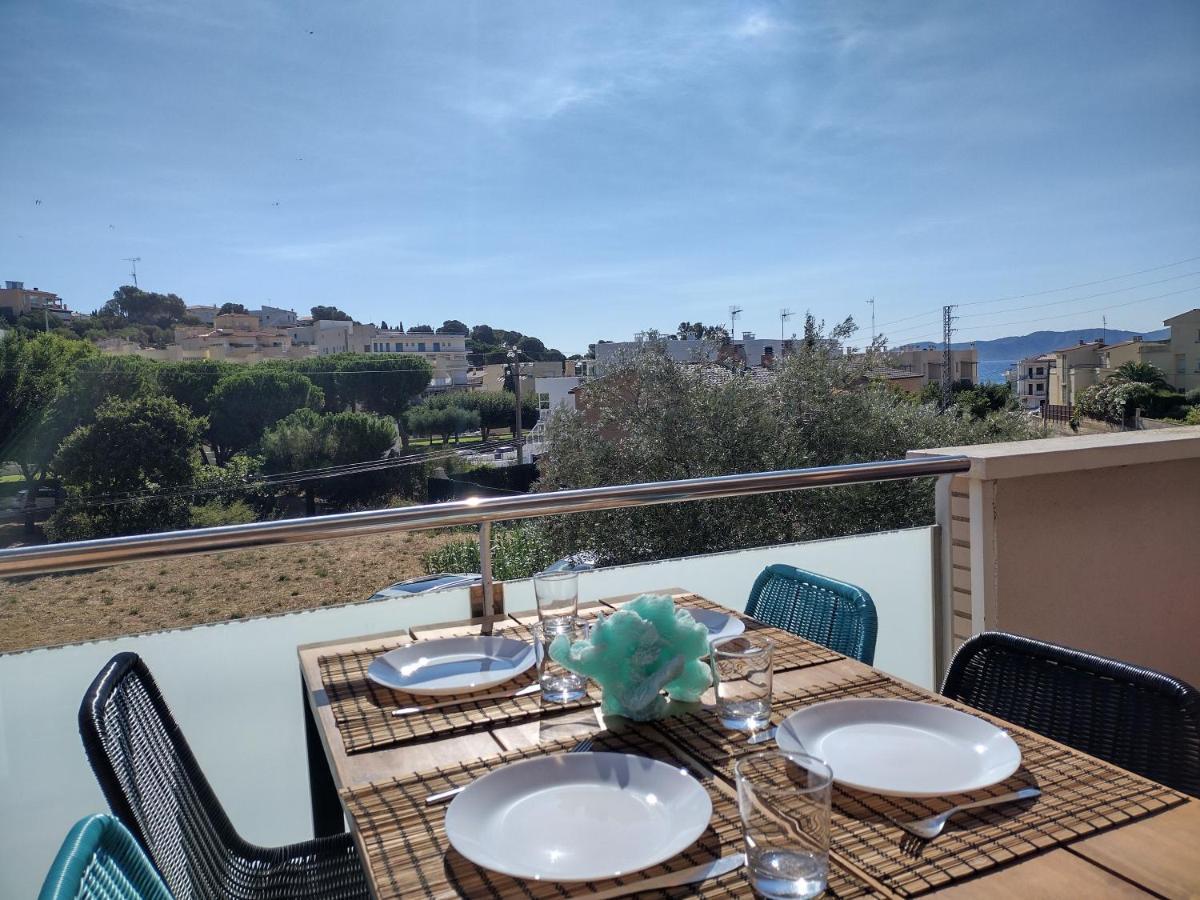Encantador Apartamento Familiar 4 Px Con Terraza, Parking Y Wi-Fi En Llança מראה חיצוני תמונה